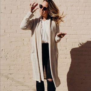 Carly Jean Los Angeles Leighton loose knit cardigan
